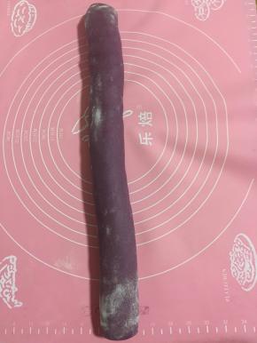 封口捏严，面皮和面条之间尽量不留空隙；