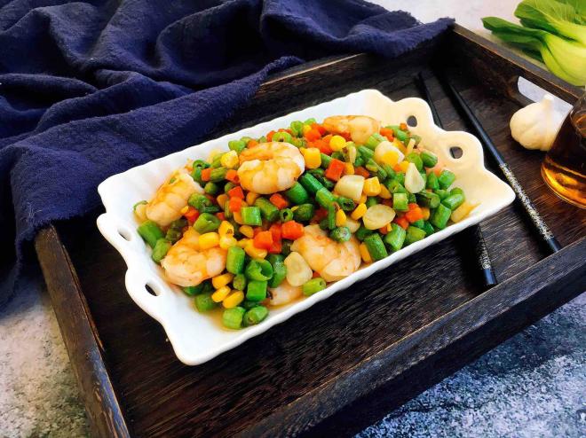 四季豆时蔬丁炒虾仁