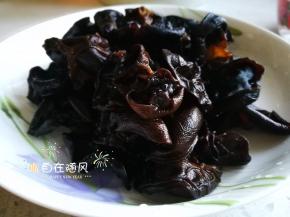 黑木耳泡发掰小