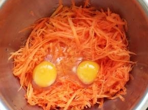 加入鸡蛋