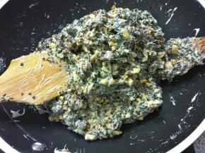 e全程小火炒，翻拌均匀，棉花糖与干料混合均匀