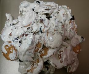 倒入不粘烤盘中。