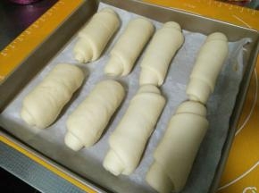 面包卷取出来