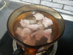 猪肉重新加入清水