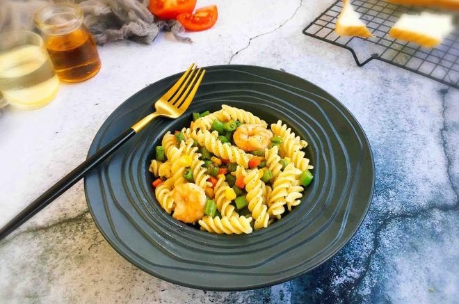 四季豆鲜虾意面