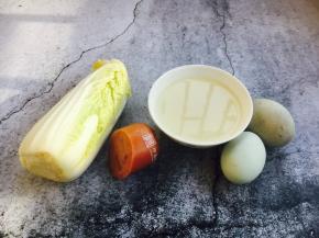 准备好如图食材。