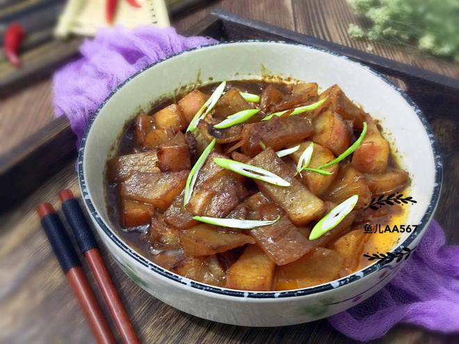 五花肉酱炖萝卜
