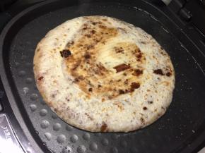 约两分钟，程序结束，芝麻酱糖饼就烙好了。然后接着把另一块做好。