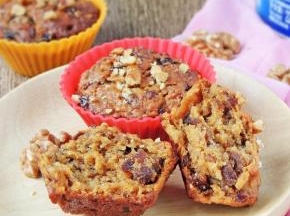 出炉啦
切开看看，满满的桂圆和核桃哟