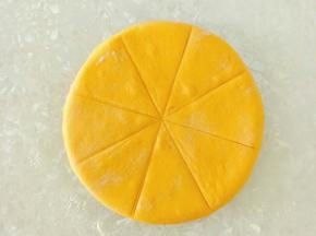 i用刮刀压成相等的面积