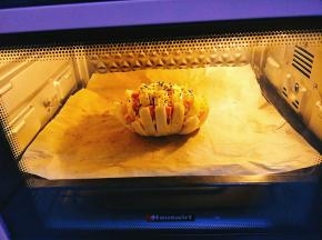 烤箱预热，180度烤8分钟。