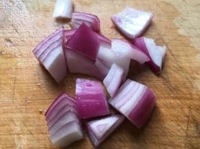 洋葱切丁