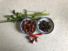 先准备好食材