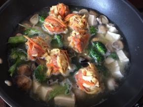 放入绣球团子煮