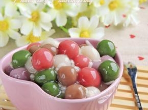 盛入碗中就可以享用啦