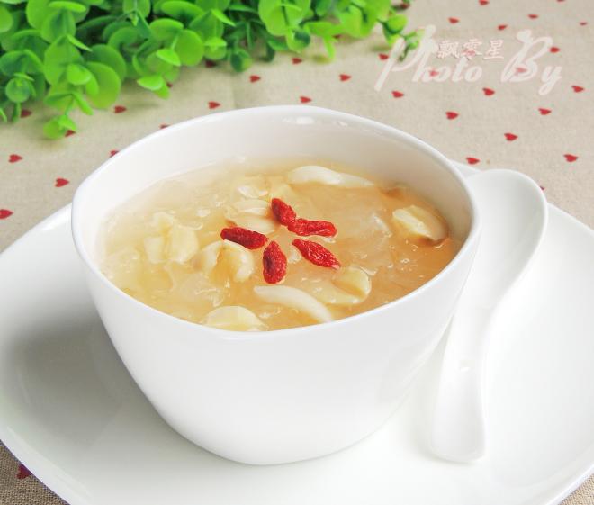 银耳百合莲子汤