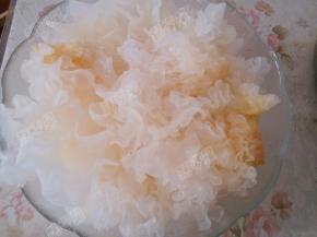 泡发好的材料洗净