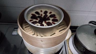 放入蒸笼煲开蒸