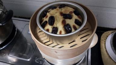 蒸好，表面有点开裂