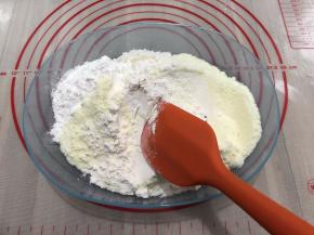 所有粉类混均匀