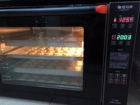 送进烤箱125度20分
