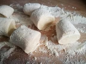 面团揉好后做成剂子