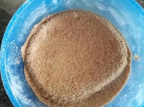 杏仁粉买超细那种否则不好过筛。