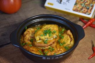 洒葱花，连锅一起端上桌享用吧