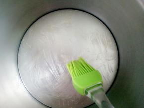 模具上抹一点黄油