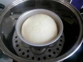 时间到，先别关火，打开锅盖，再蒸一分钟后关火