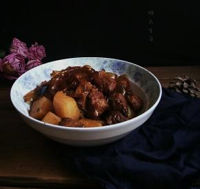 再继续炖到土豆和粉条都软和适口就可以喽