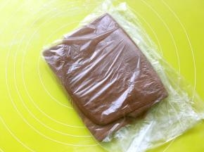 装入保鲜袋，冰箱冷藏20分钟