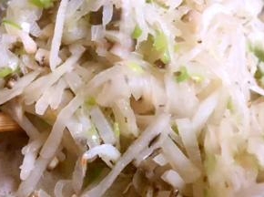 倒入大米糊中