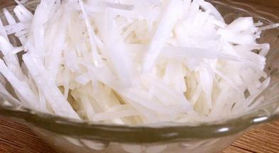 装入大点的容器里