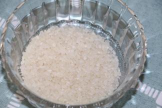 米洗干净沥干水