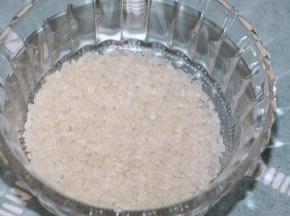 米洗干净沥干水
