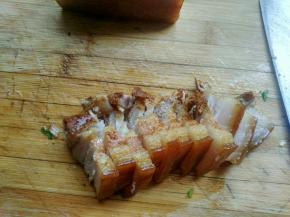 切肉，太香了。