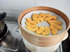上到蒸笼里开始蒸