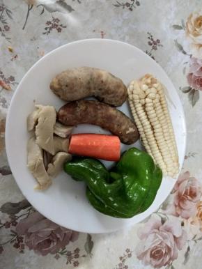 备好需要的配菜