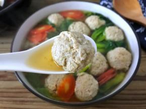 味道鲜美的荸荠肉丸。