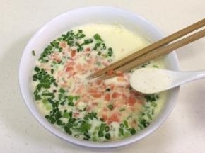 加入一小匙盐。