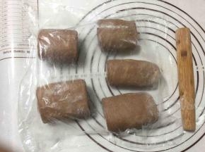 送入烤箱静置发酵40分钟