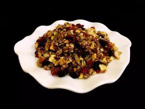 烤好的卡乐比凉后装瓶～随吃随取～