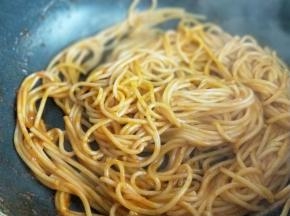 翻炒均匀盛出。