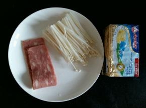 所有的食材准备好。