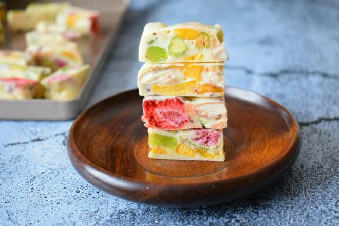 豪华果干牛轧糖