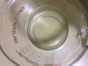 2.玉米油微波炉加热一分半钟 不要太烫