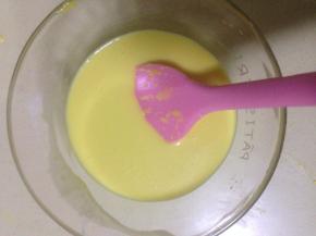 8. 搅拌均匀 如果有颗粒 过筛