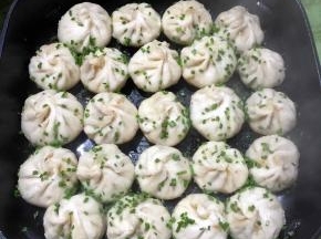 开锅盖撒少许葱花即可！