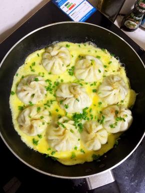 起锅前撒入适量的葱花即可享受美味啦！